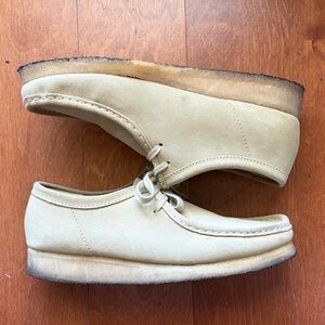 Clarks Men's Beige Crepe Sole Wallabee Shoes